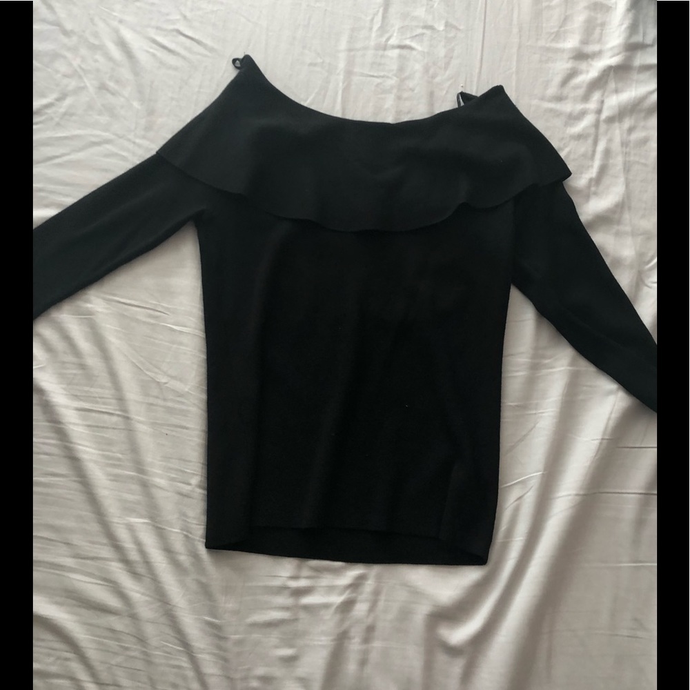 Over the shoulder Black sweater